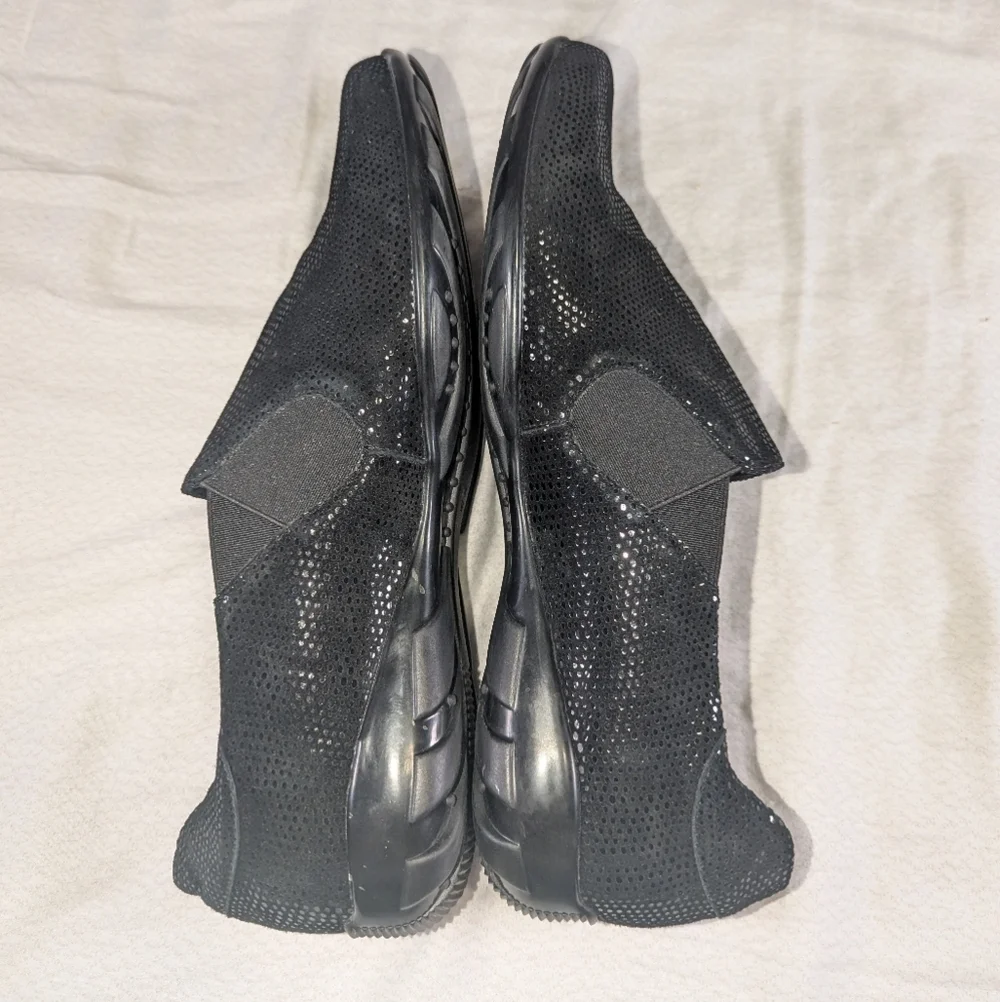 Vaneli Sport Black Slip-On Sneakers Size 11M